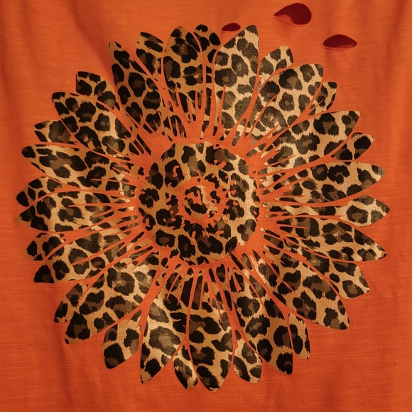 Leopard Sunflower Top - Picture 2 of 5